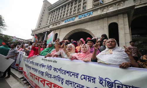 BNP pays tribute to Tarique Rahman by laying flowers at the memorial