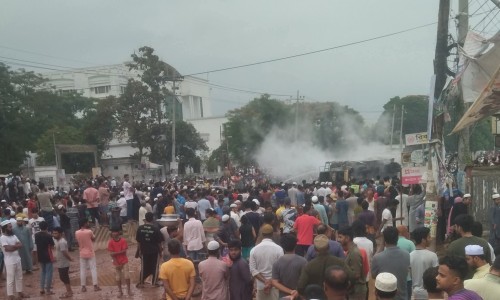 Child shot in clash between two parties in Rajbari