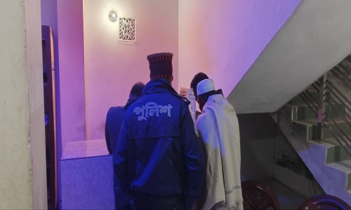 2 killed as pickup overturns in Rangamati