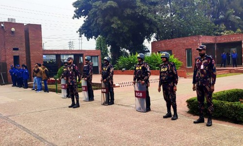 নিহতের সংখ্যা বেড়ে ৬