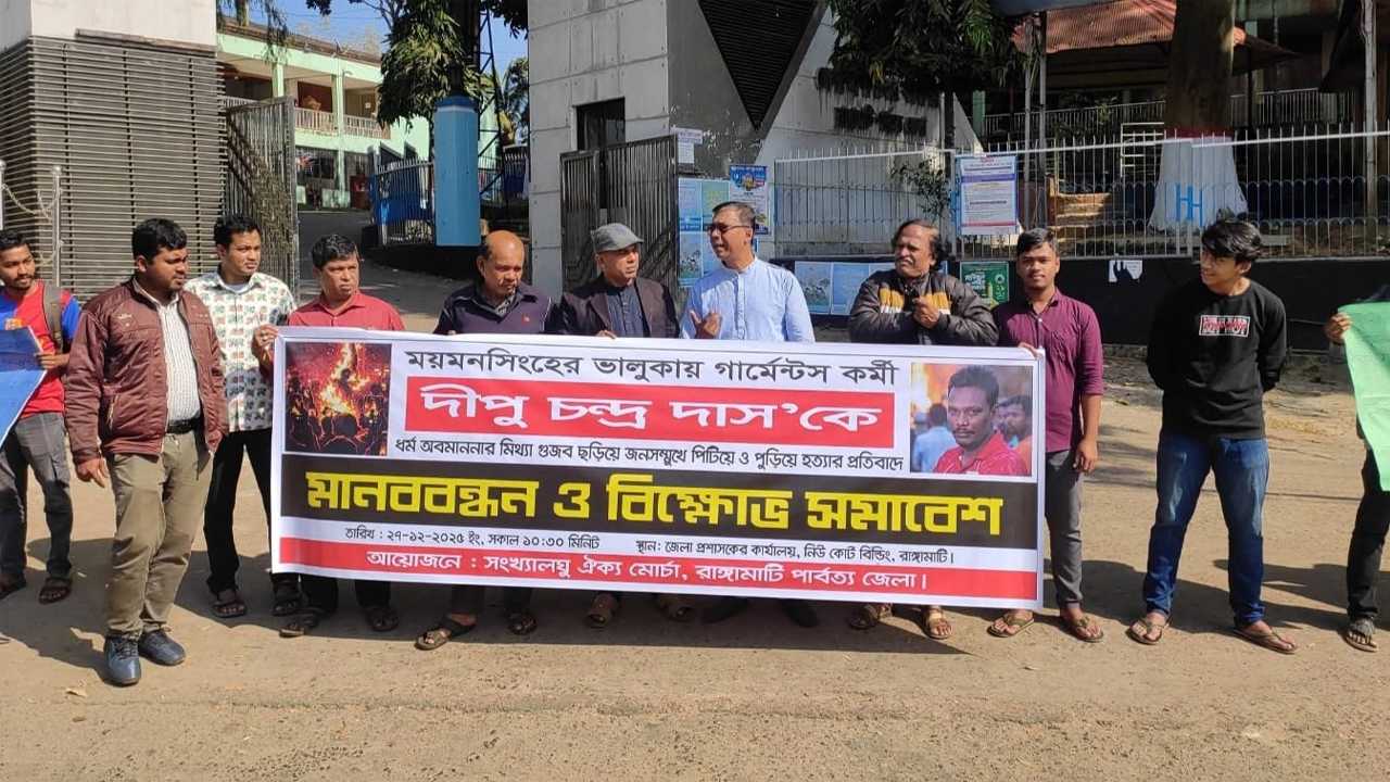 3 Killed, Including Father and Son, 10 Injured in Bus-Covered Van Collision in Cox’s Bazar