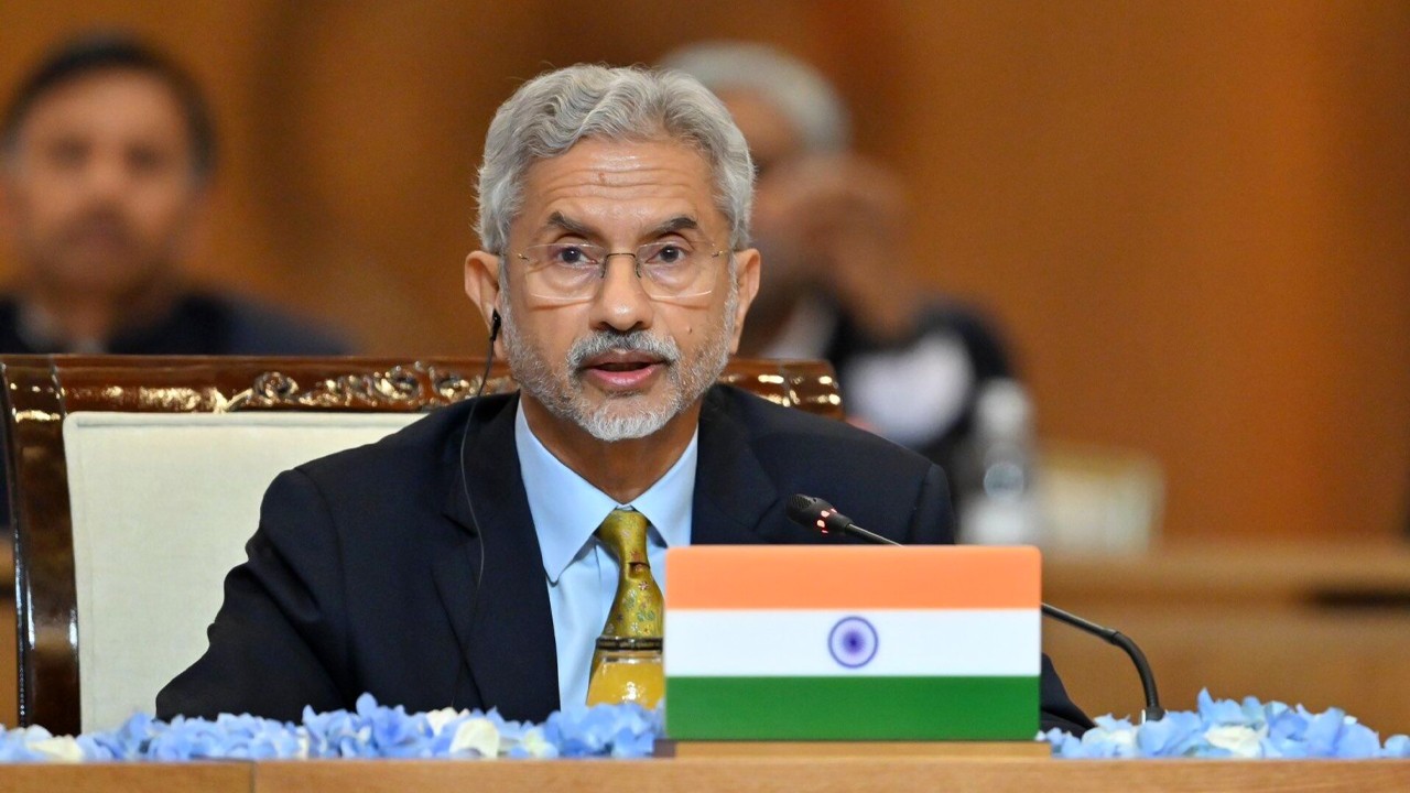 Top US officials meet with security advisor, issues discussed