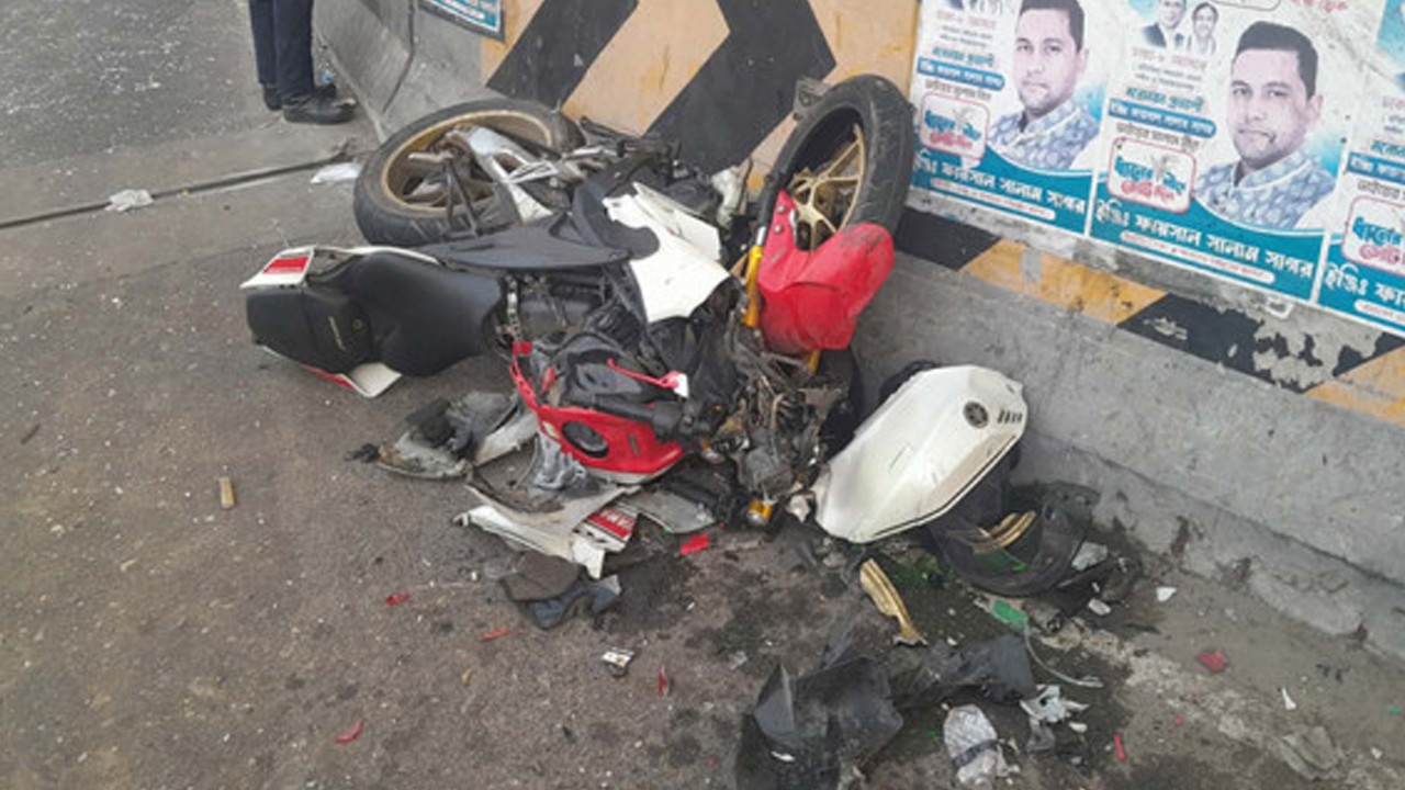 US Ambassador presents credentials to President