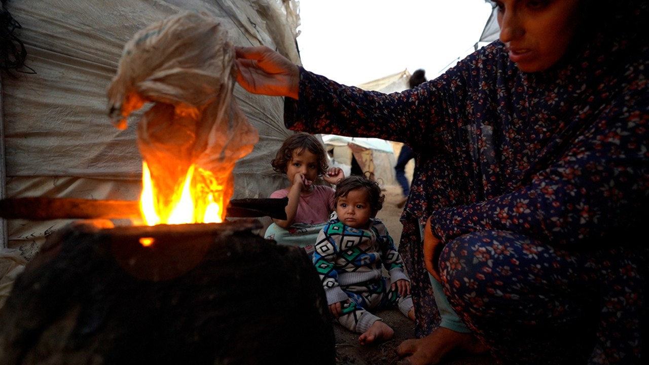 Rahul Gandhi mourns Khaleda Zia's death