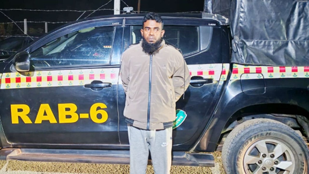 Miscreants set fire to election office in Kushtia