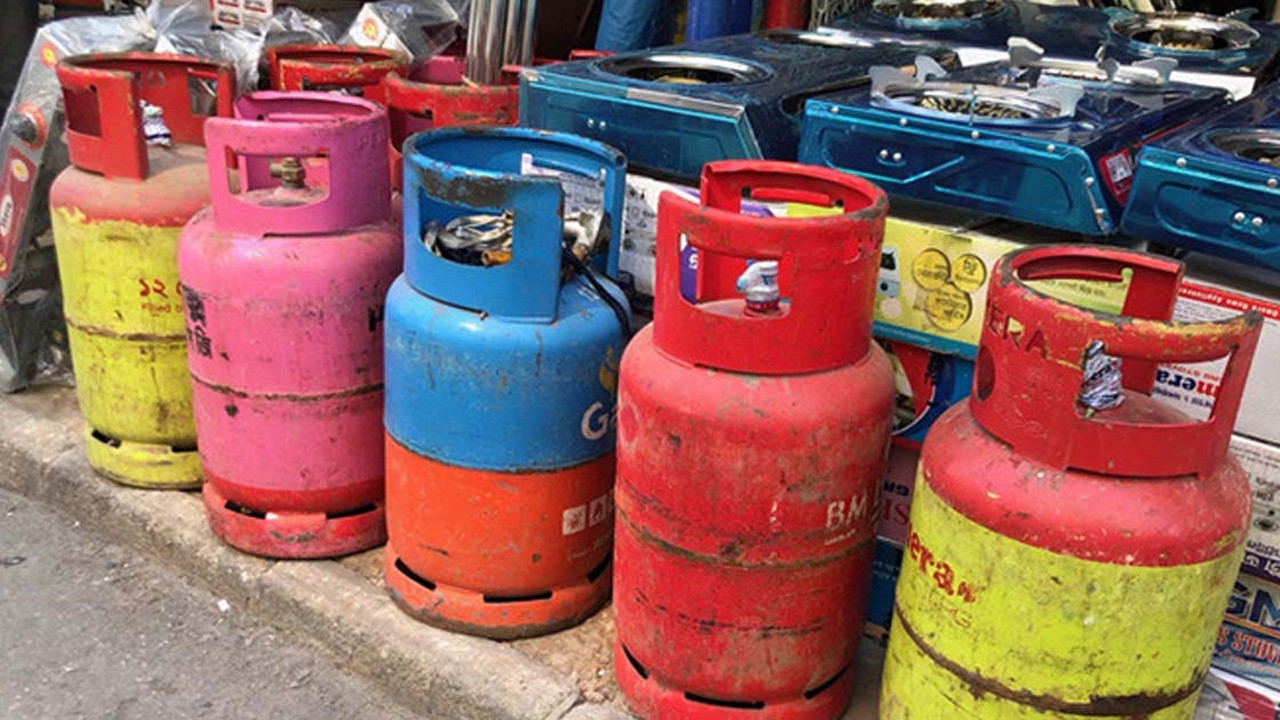 Forex reserves stand at $33.18 billion