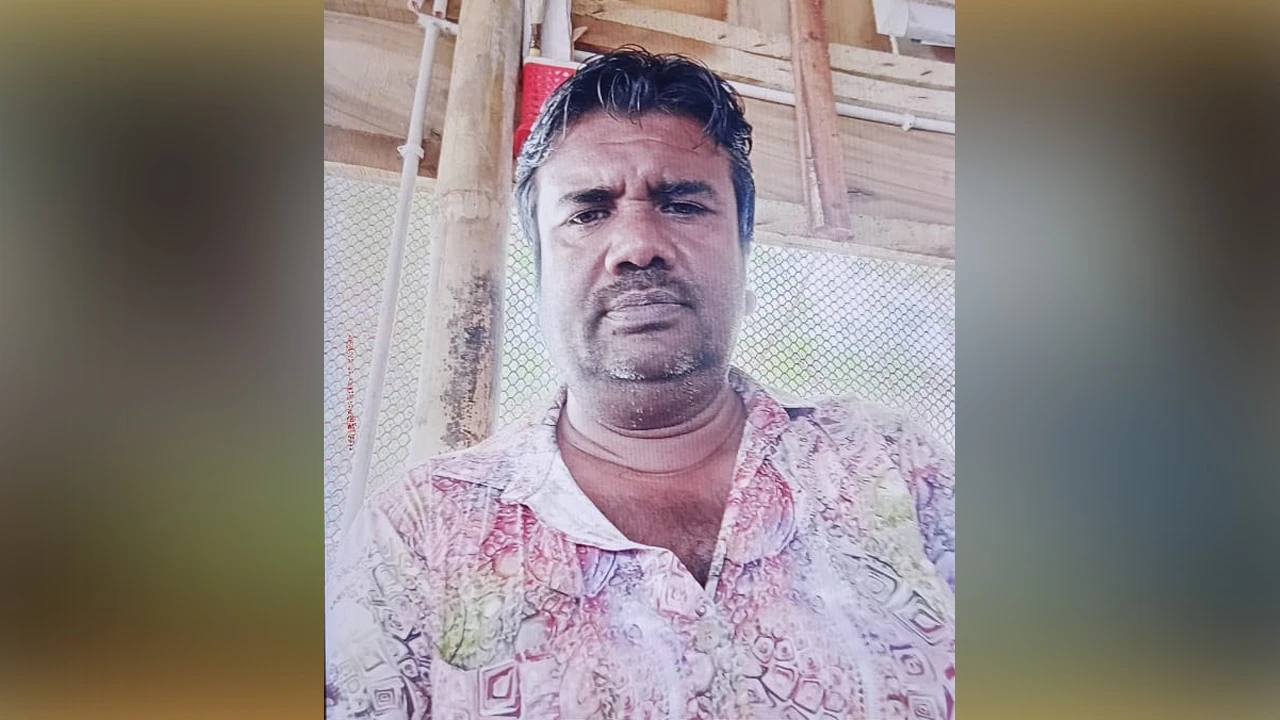 Youth dies after falling from moving train in Netrakona