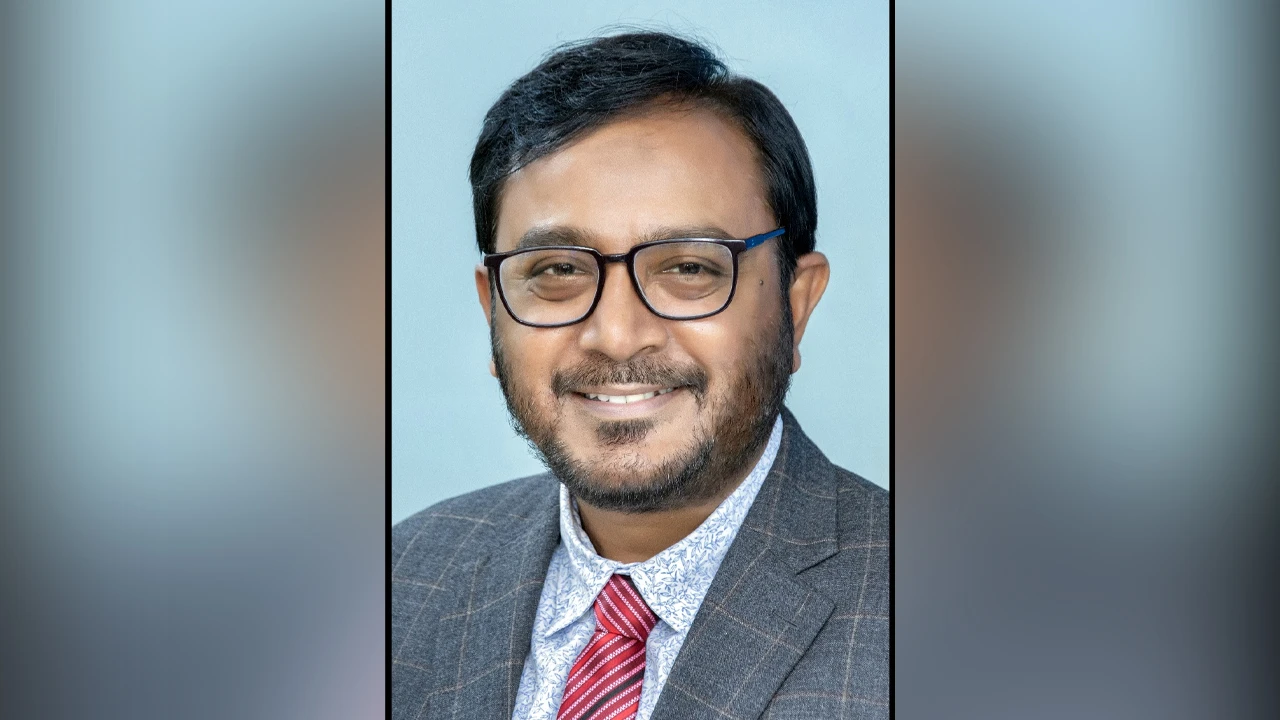 Miscreants set fire to election office in Kushtia