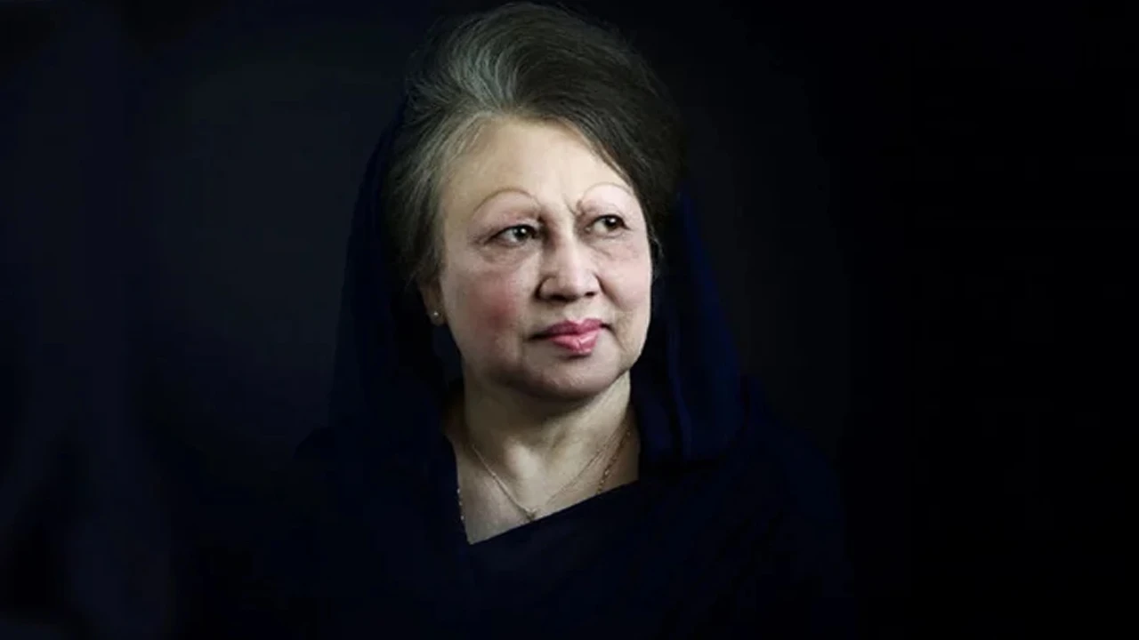 2 motorcyclists killed in truck crash in Rajbari