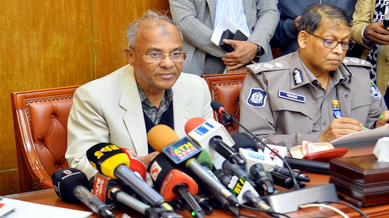 Preparations for Hadi's funeral in Manik Mia, law enforcement on alert