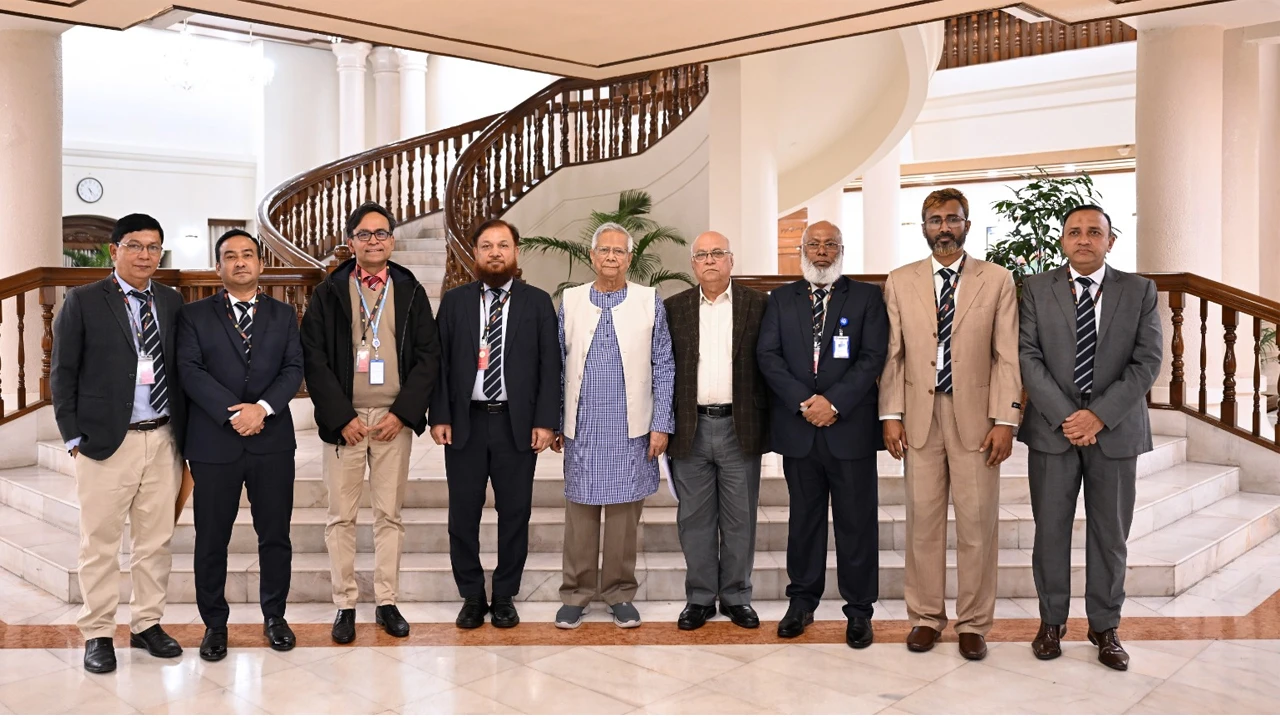 Home Affairs Advisor and IGP pay tribute to martyred police members