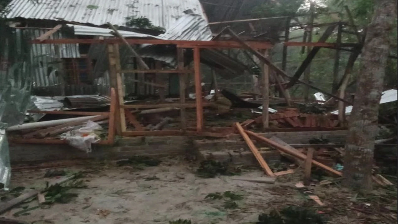 Mother jumps while playing Ichamati with her child, daughter dies