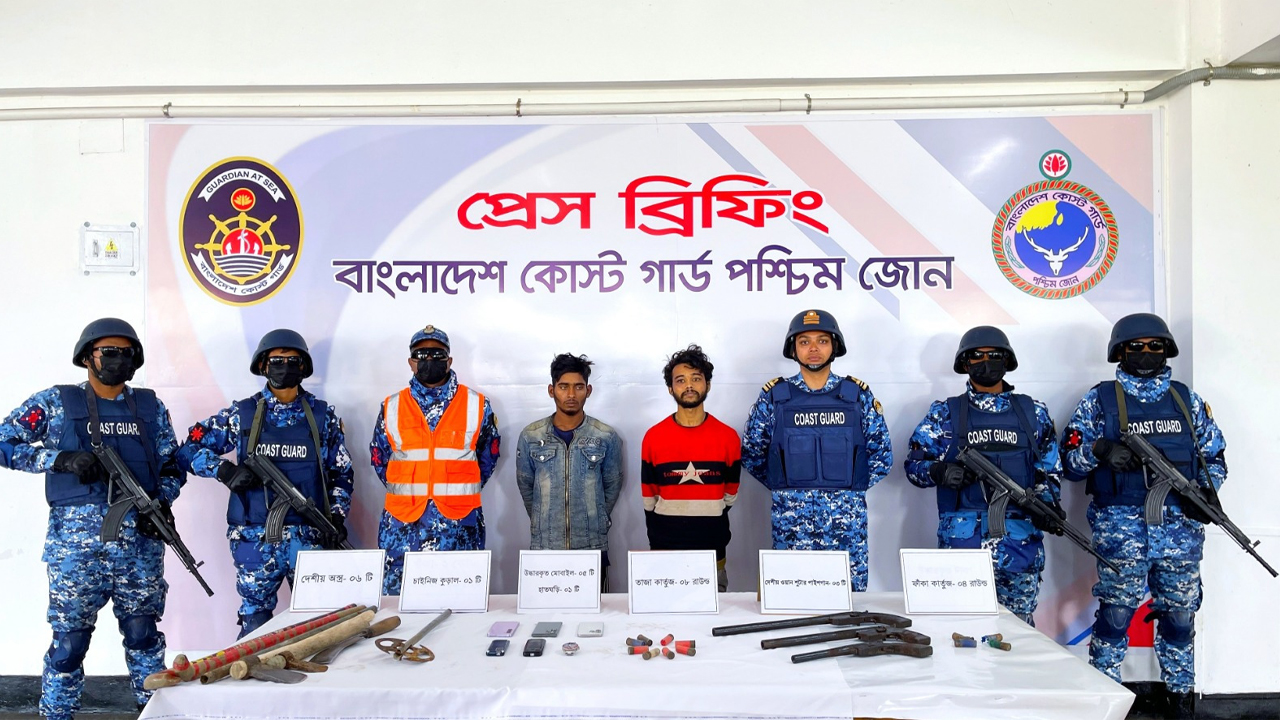 2 killed in Natore pickup truck accident