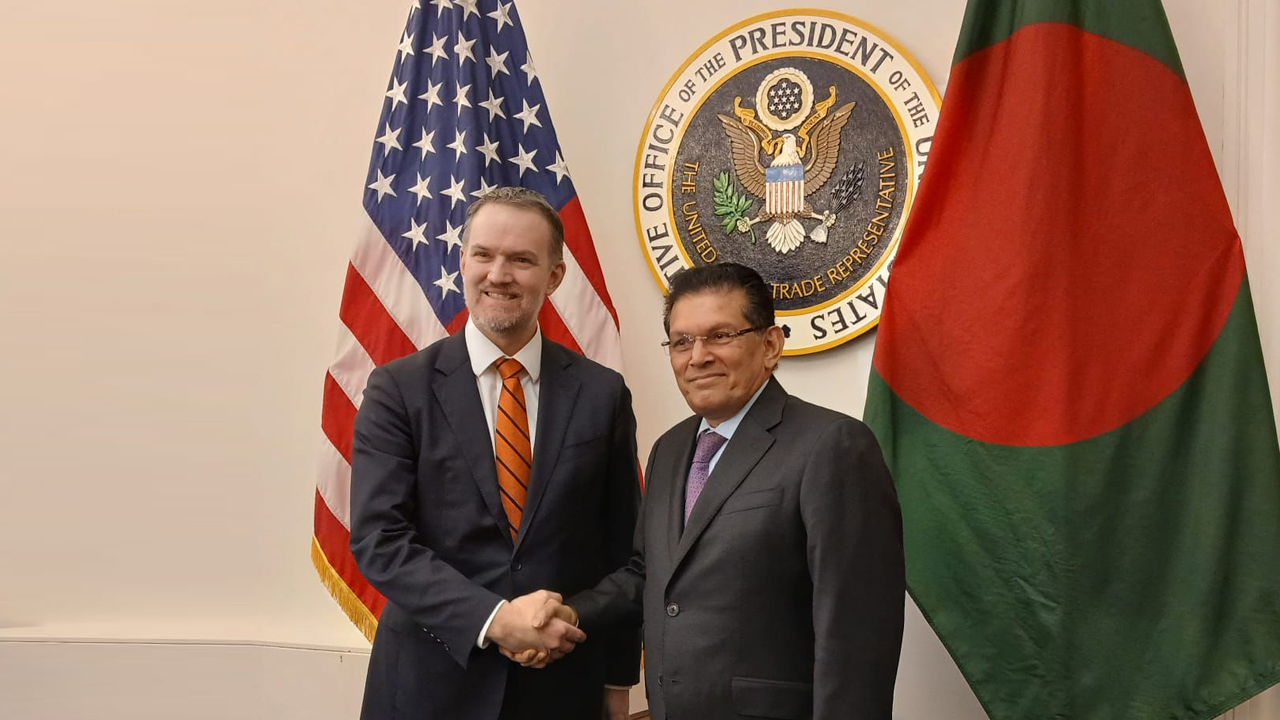 Protests, prayers and absentee funerals over Hadi's death