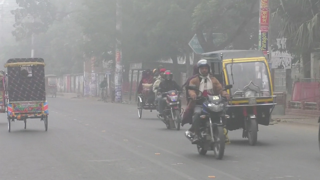 Ferry services on Daulatdia-Paturia route suspended due to fog