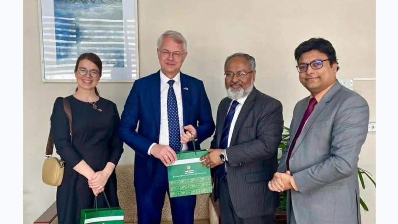 Cement and urea fertilizer seized while being smuggled into Myanmar