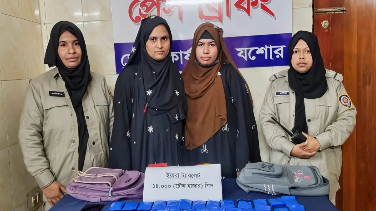In Khulna, the main Eid prayer held at Town Jame Mosque