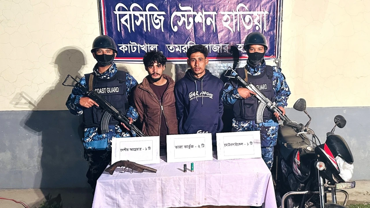 Miscreants set fire to election office in Kushtia