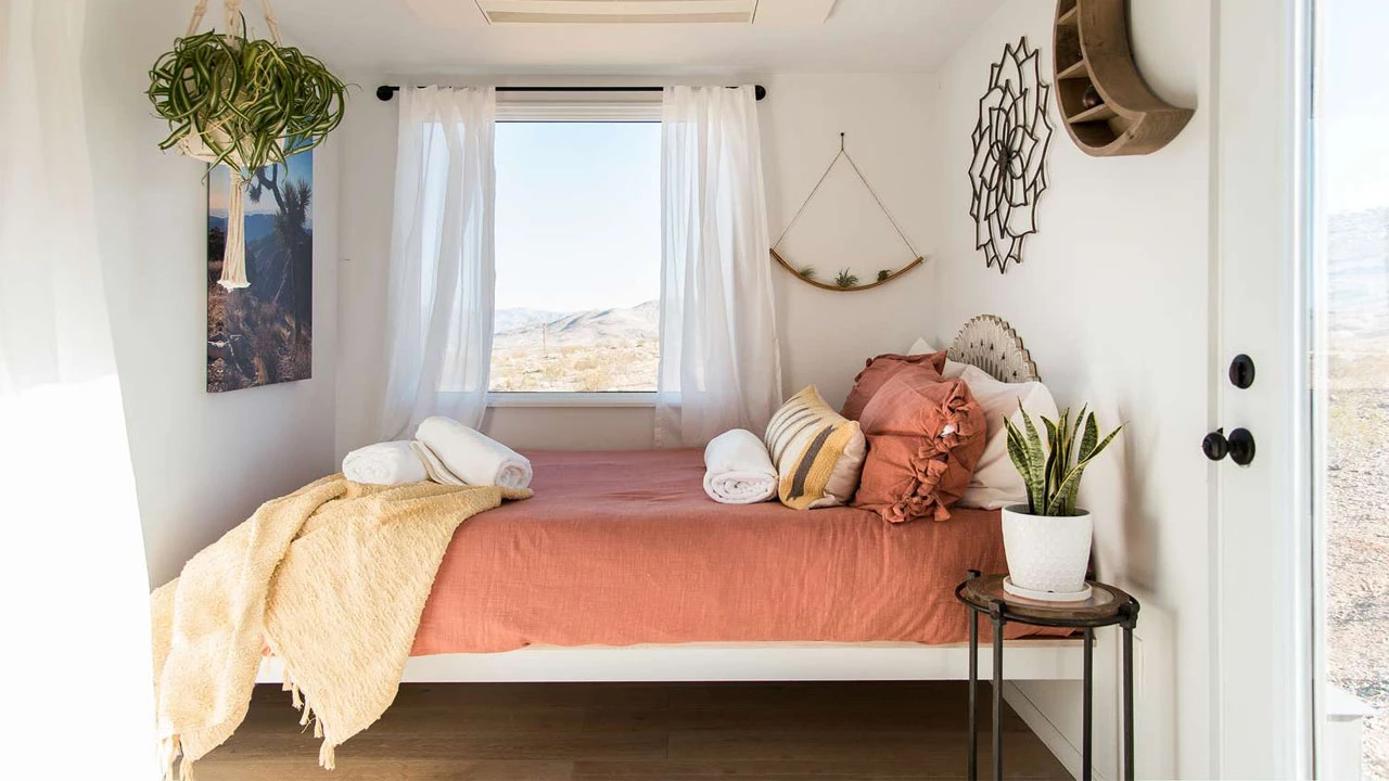 How to decorate a newlywed's house