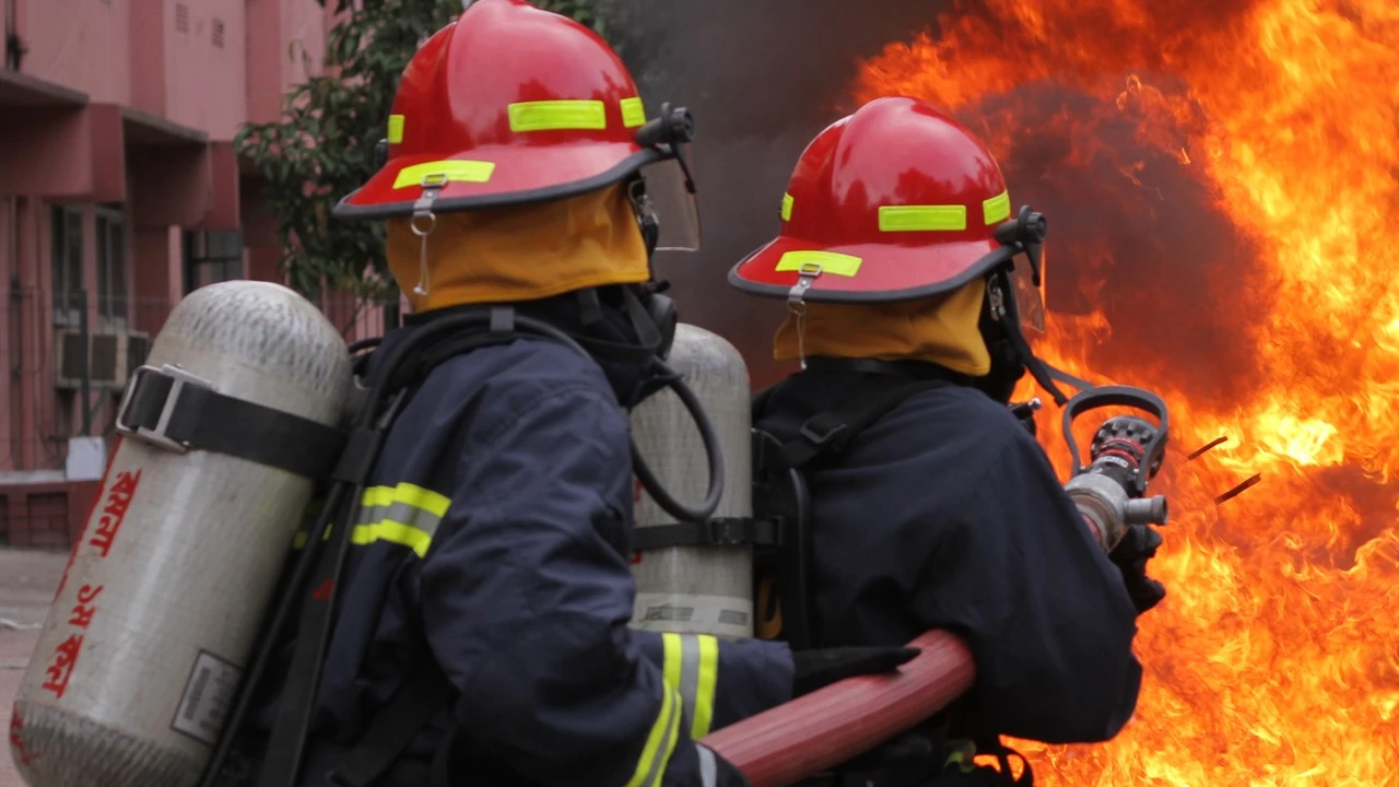 This time, a fire broke out in a residential building in Jigatola.