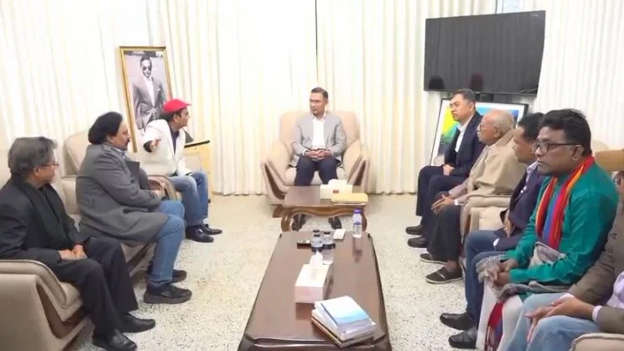 Poet-literary delegation meets Tarique Rahman