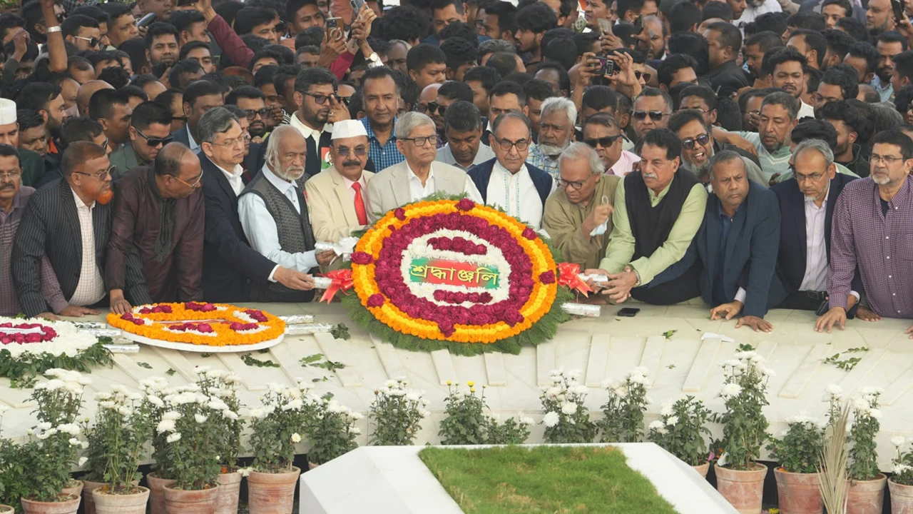 BNP pays tribute at Ziaur Rahman's tomb on his birthday