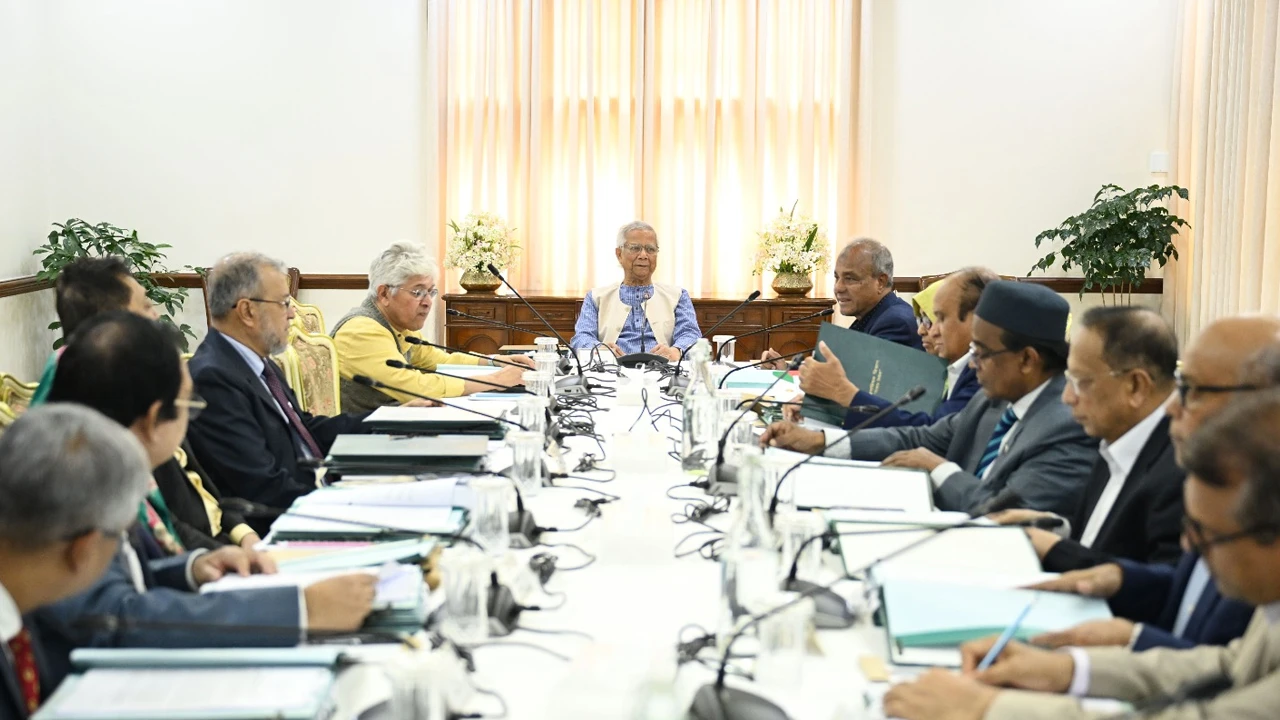 Interim government approves 4 new police stations