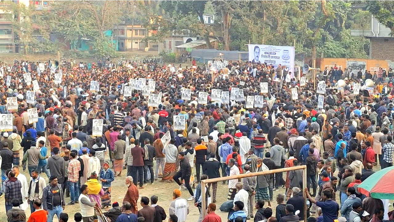 Two killed in truck-autorickshaw collision in Sherpur