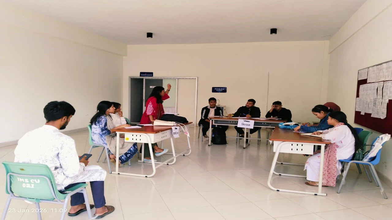 3 women arrested with explosives in Mohammadpur