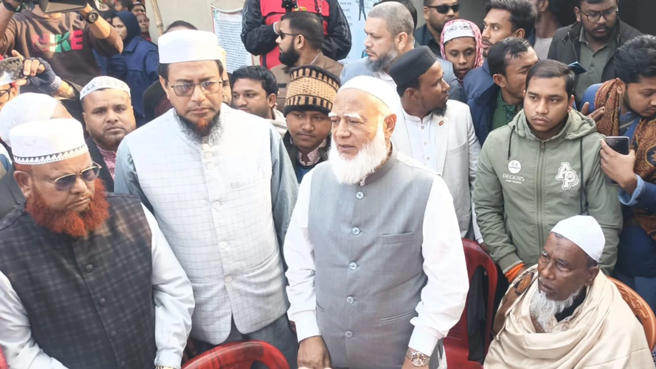 Fire accident at petrol pump in Kishoreganj, 4 burnt