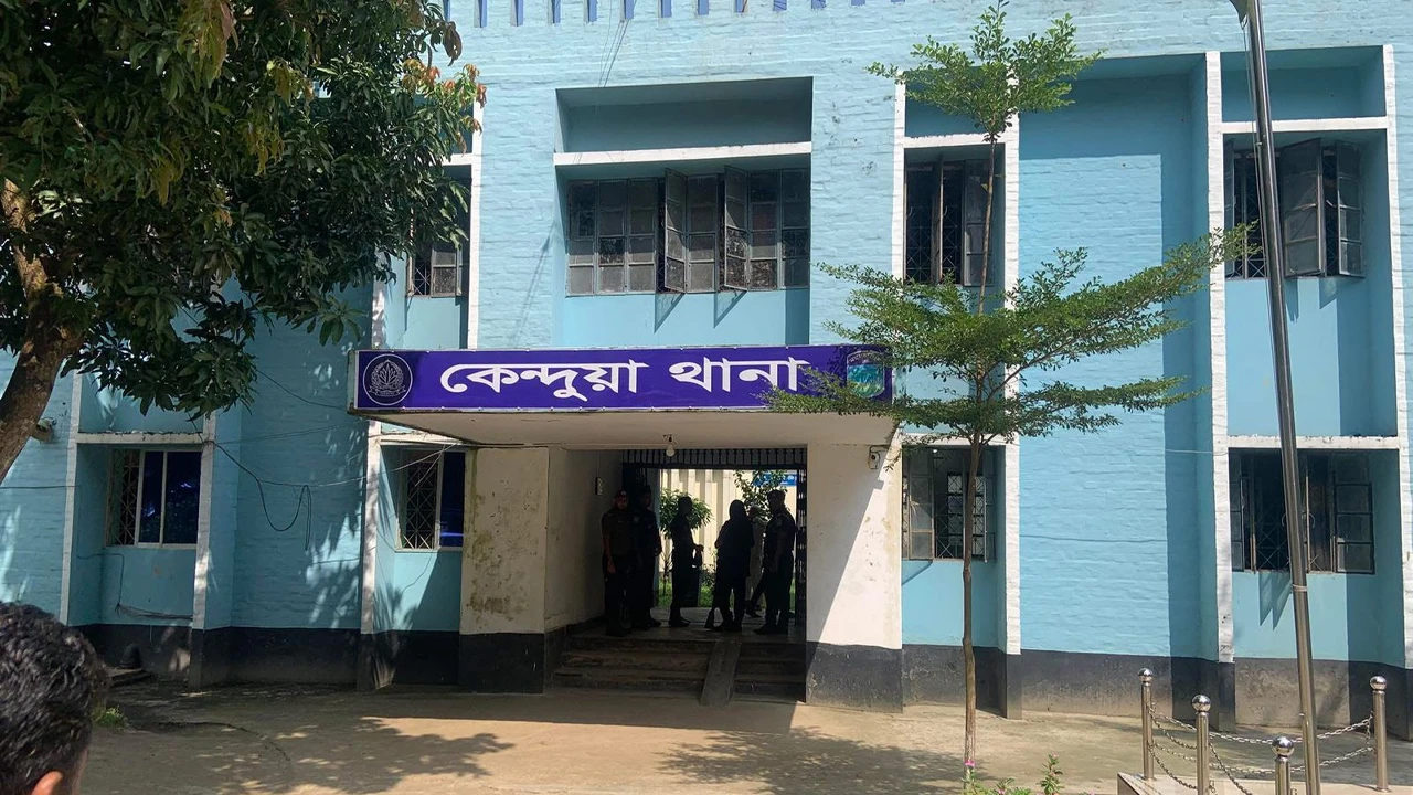 Authorities' Stance on Showing Saddam His Family’s Remains at Jail Gate