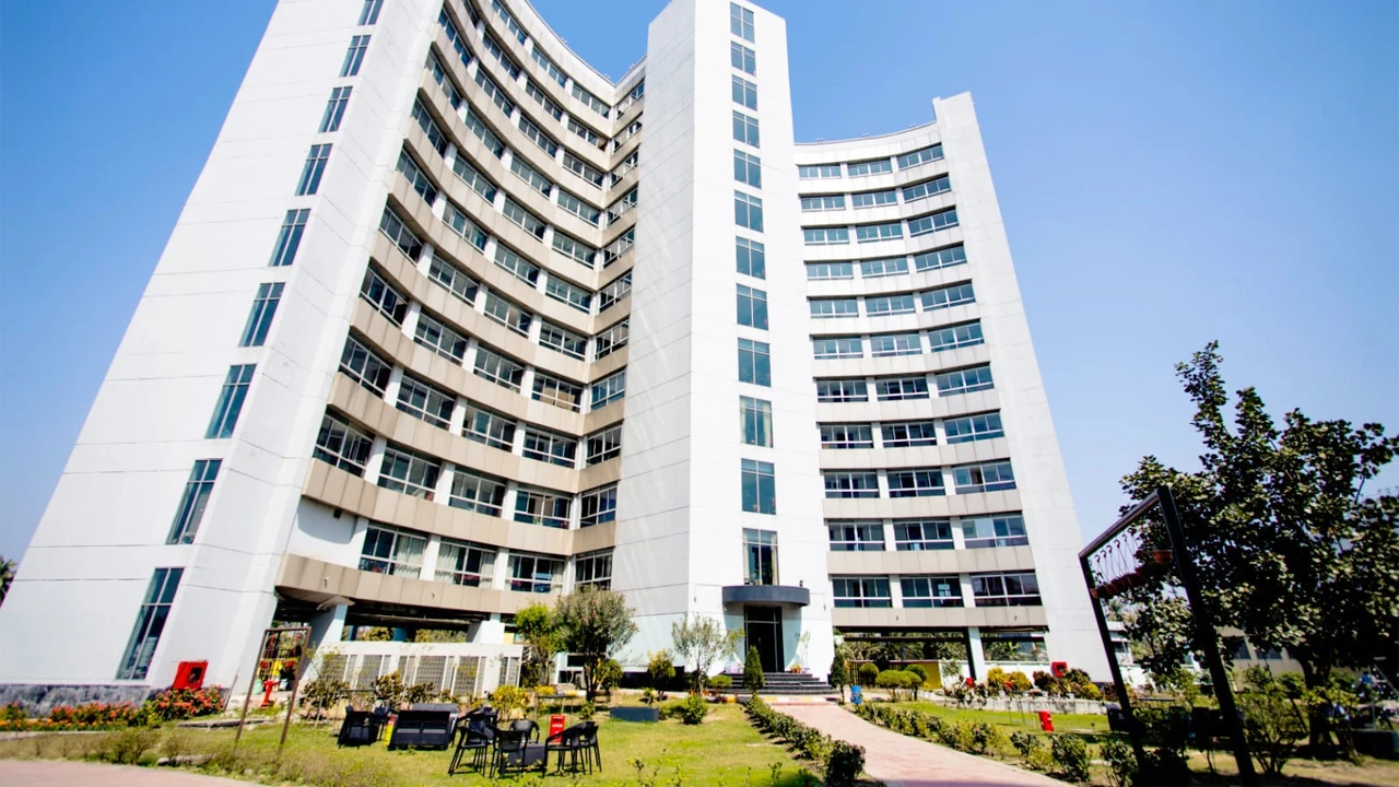 Opponents of 1971 independence now championing the 'Scales': Fakhrul