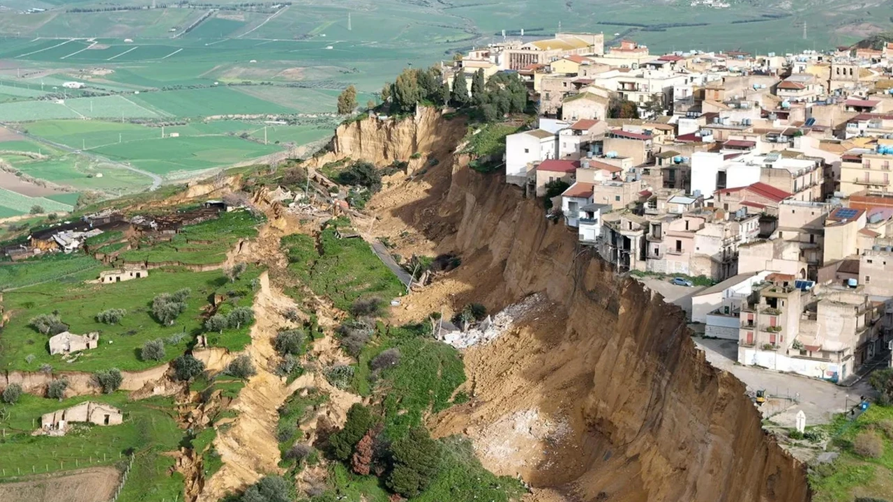 Trump's new plan to punish Cuba!