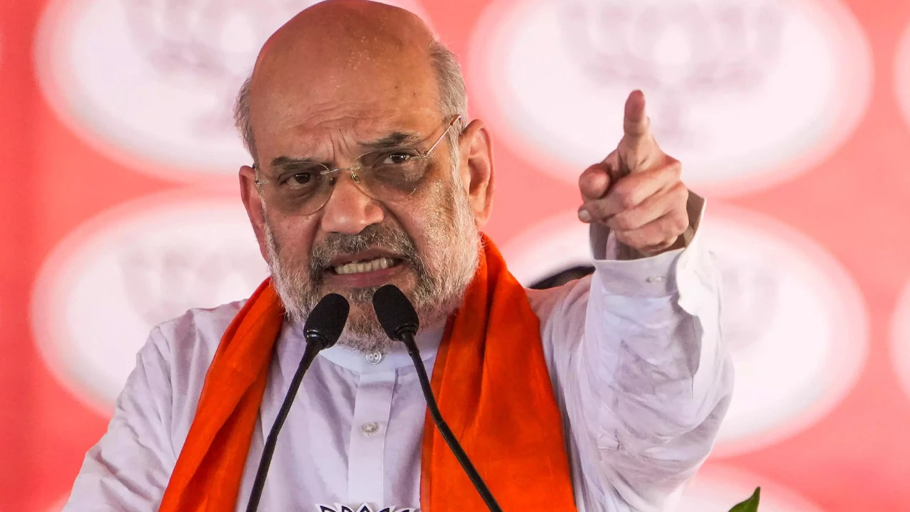 Japanese PM dissolves parliament, announces snap election