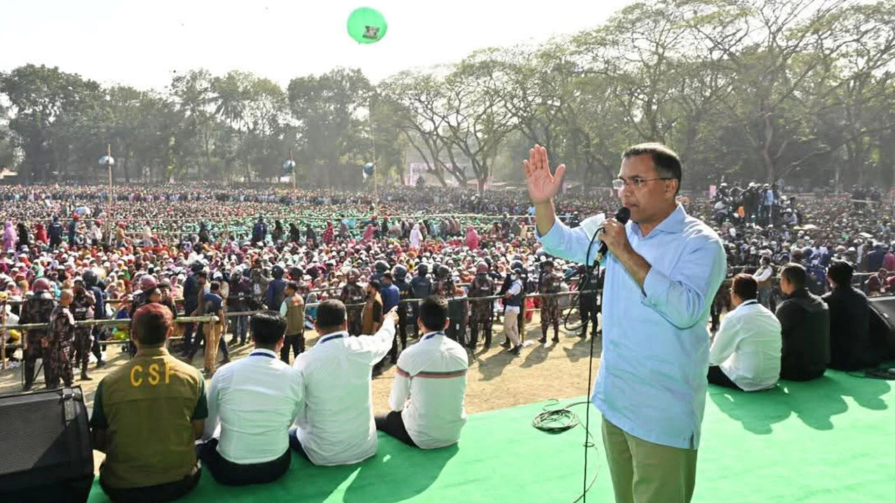 Autorickshaw driver's body found in canal next to Mawa Expressway