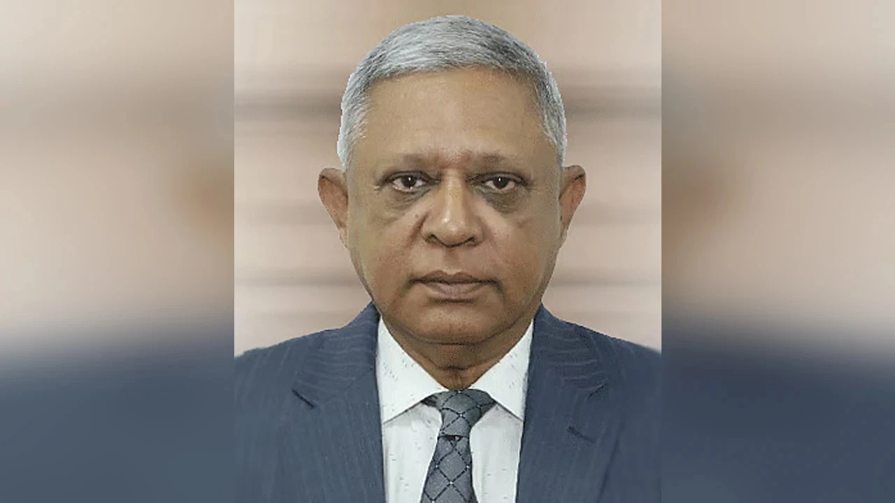 'State employees' not obligated to follow government's unjust orders: Chief Prosecutor